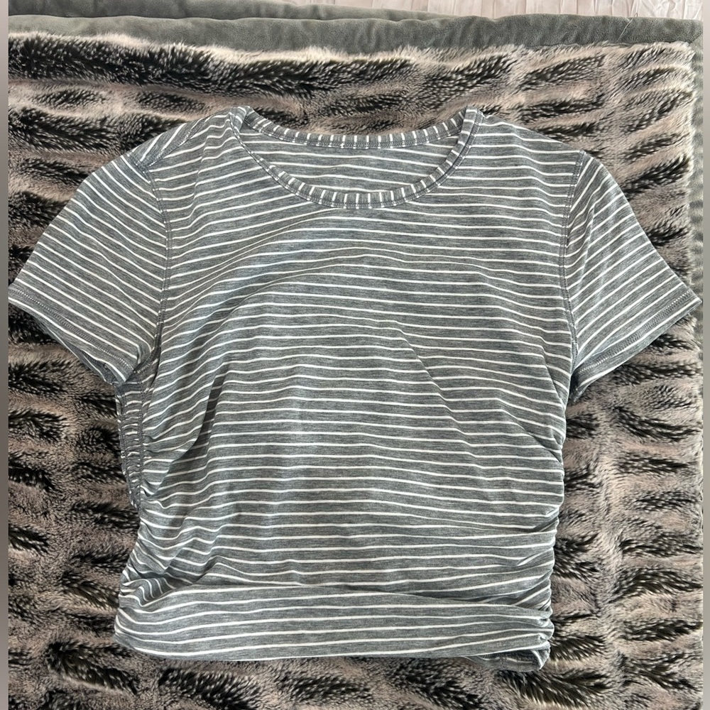 Lululemon cropped top.